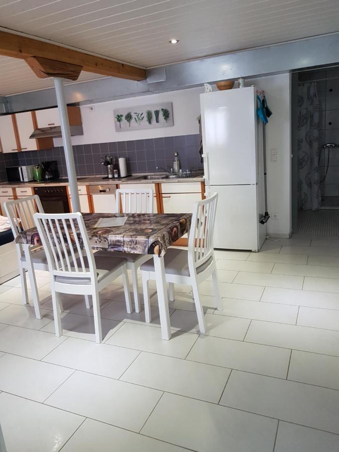 Ferienwohnung/Monteurzimmer Auf Dem Bauernhof Moerlenbach Bagian luar foto