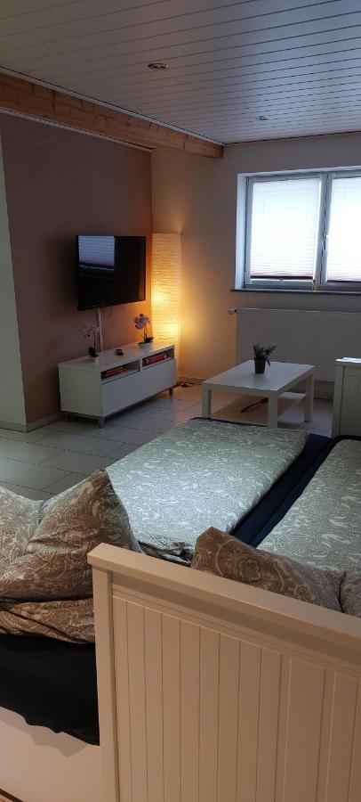 Ferienwohnung/Monteurzimmer Auf Dem Bauernhof Moerlenbach Bagian luar foto